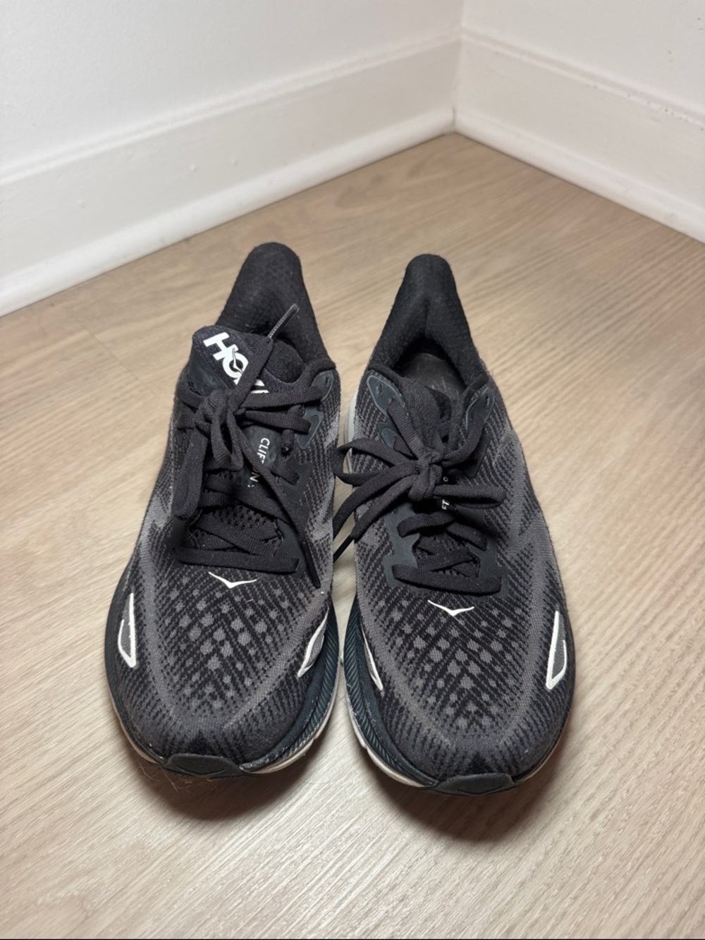 Hoka Clifton 9 Black and White Running Shoes with Bold Logo - Picture 2 of 2